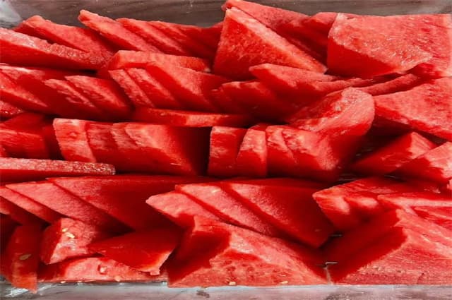 猛料爆料QQ群：获取最新八卦与资讯的聚集地-吃瓜